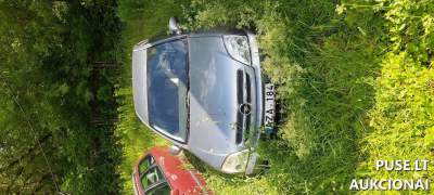 Lengvasis automobilis OPEL VECTRA pradinė kaina 801 EUR, aukcionas Vilniuje