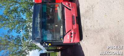 Autobusas NEOPLAN N 4421 aukcionas Vilniuje pradinė kaina 2424 EUR