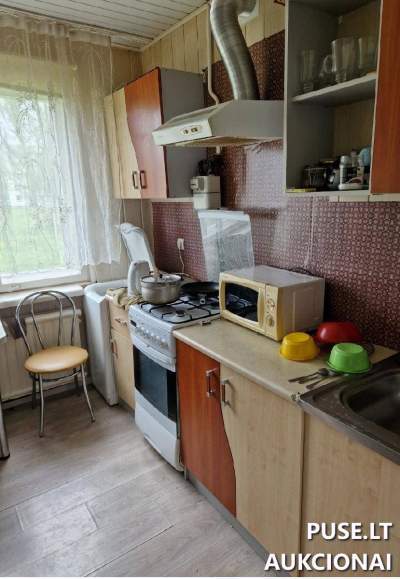 1/2 dalis buto Mažeikiuose, Pavenčių g. 37, pradinė kaina 8000 EUR - Antstolių varžytynės