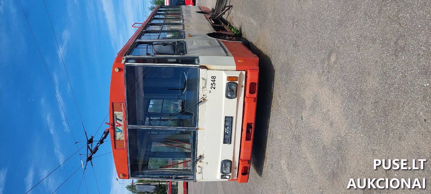 ŠKODA 14 TR  BNA548 Neklasifikuota 1