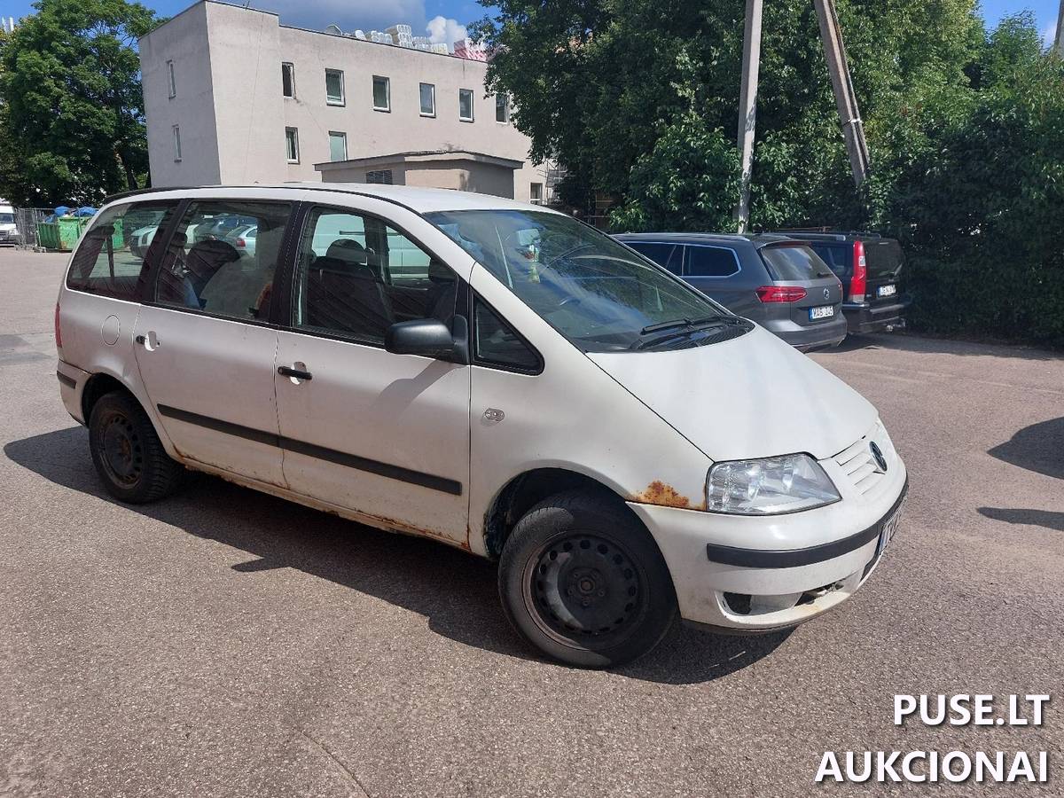 Automobilis VW SHARAN Lengvasis automobilis 1