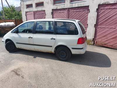 VW SHARAN automobilis Varėnoje, pradinė kaina 400 EUR, skirtas dalims ar remontui