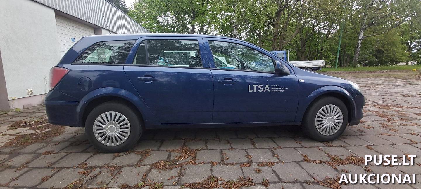-	Automobilis Opel Astra Station Wagon Lengvasis automobilis 4