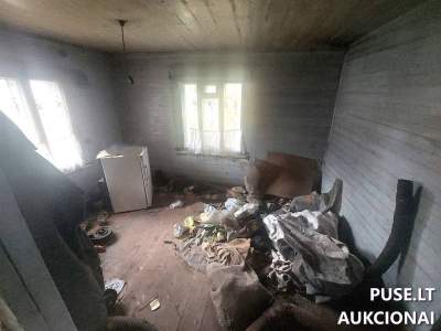 Gyvenamasis namas Joniškyje V. Kudirkos g. 79 su ūkiniais pastatais pradinė kaina 9212 EUR