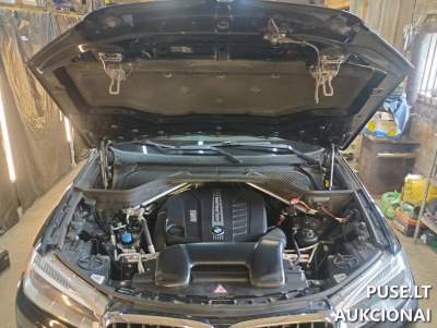 Lengvasis automobilis BMW X5 xDrive30d dyzelinas 2014 m. pradinė kaina 20521 EUR