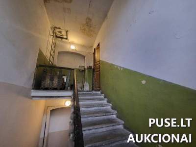 40/100 dalis buto Liepkalnio g. 12, Vilniuje, pradinė kaina 75816 EUR