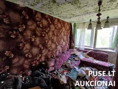 Parduodamas 54 kv.m. butas su rūsiu Akmenės rajone, Ventoje, pradinė kaina 900 EUR