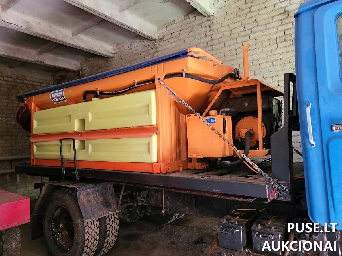 Savivartis sunkvežimis ZIL 4331 su Küpper weisser STA 95 barstytuvu Neklasifikuota 4
