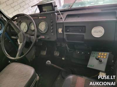 Savivartis ZIL 4331 su barstytuvu parduodamas aukcione Kaune nuo 2450 EUR