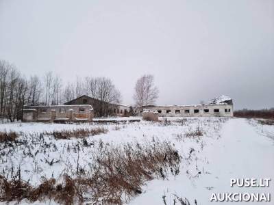 Parduodama buvusi karvidė Ukmergės rajone, kaina nuo 16549 EUR - 1146 kv.m pastatas