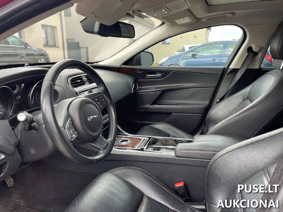 JAGUAR XE PRESTIGE Keleivinis automobilis 7