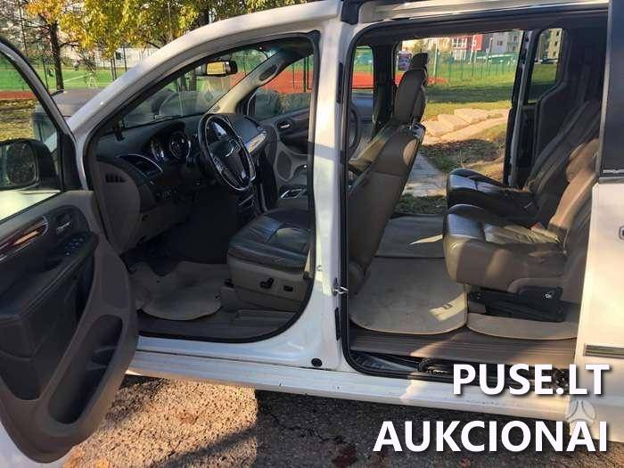 CHRYSLER TOWN & COUNTRY Keleivinis automobilis 13