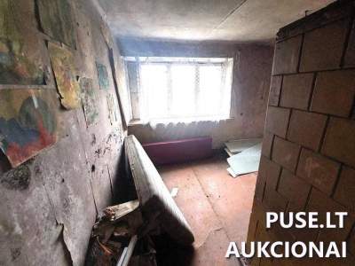 Patalpos aukcione Radviliškio r. Beinoravos k. Mokyklos g. 6, pradinė kaina 347 EUR