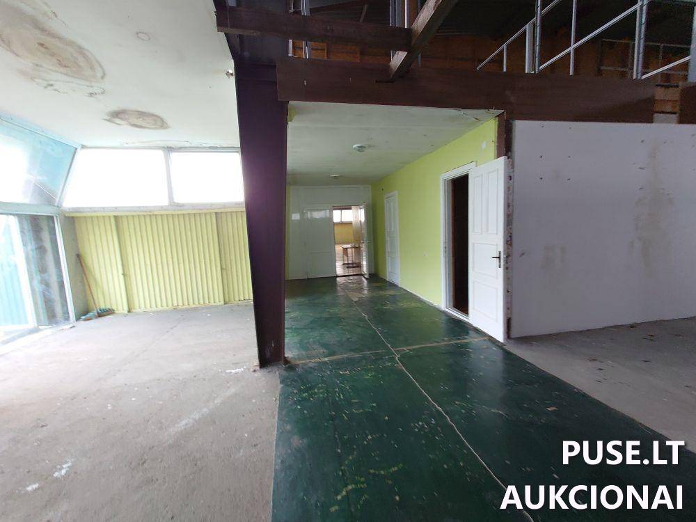 Sporto kompleksas Pastatai Sporto g. 2, 71246 Paluobiai, Griškabūdžio sen., Šakių r. sav. 10