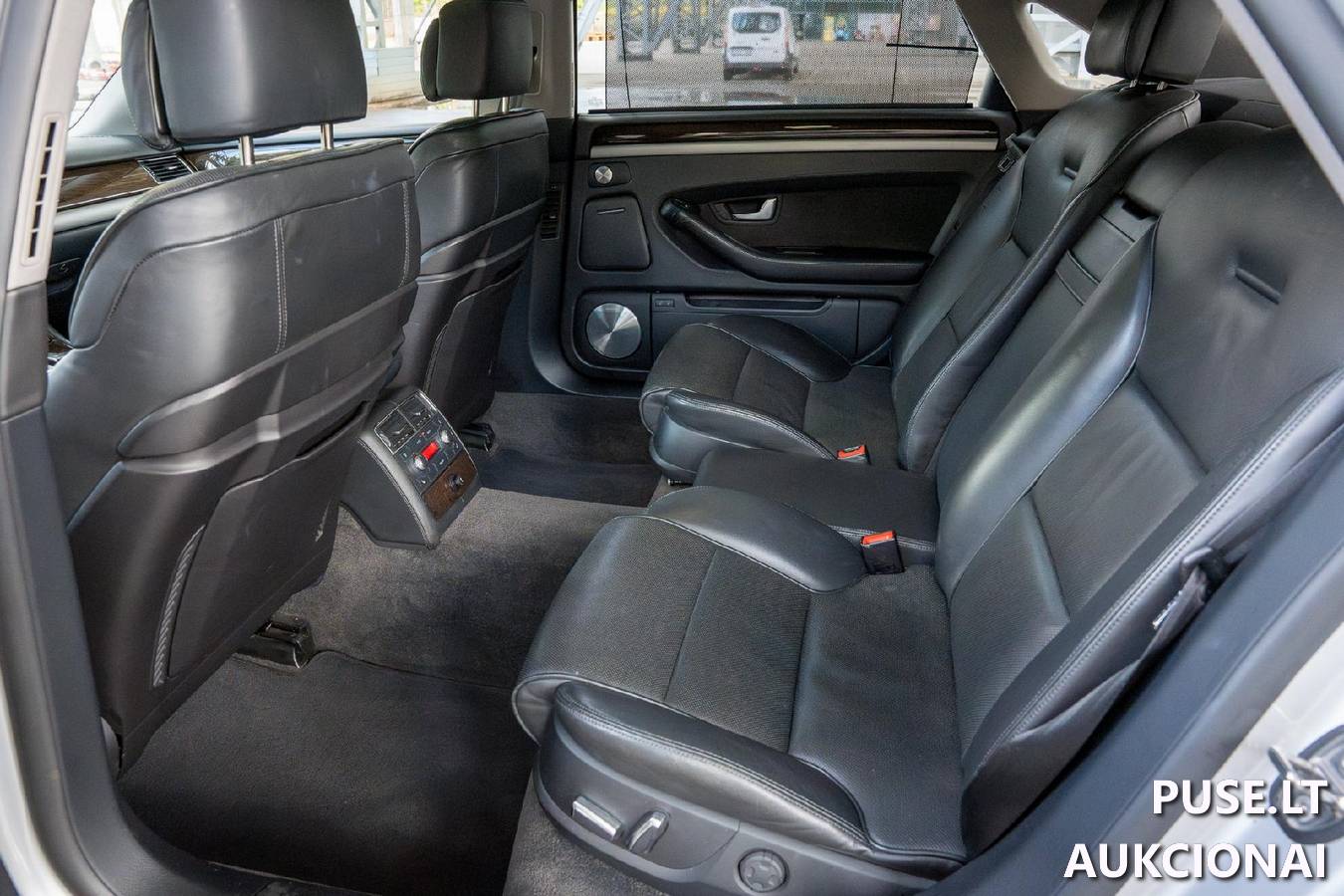 Automobilis - Audi A8, variklis 4,1 l, 240 kW, dyzelinas. Lengvasis automobilis 4