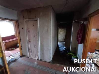 Parduodamas 69.35 kv.m butas su rūsiu Jonavos rajone, Užusalių kaime, pradinė kaina 6600 EUR