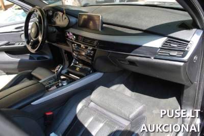 Parduodamas BMW X5 XDRIVE30D F15 2017m. keleivinis automobilis 20000 EUR
