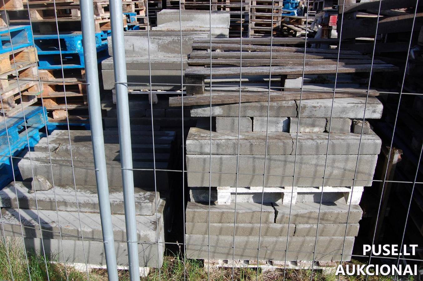 9000 kg betoninių blokelių Kitas turtas 1