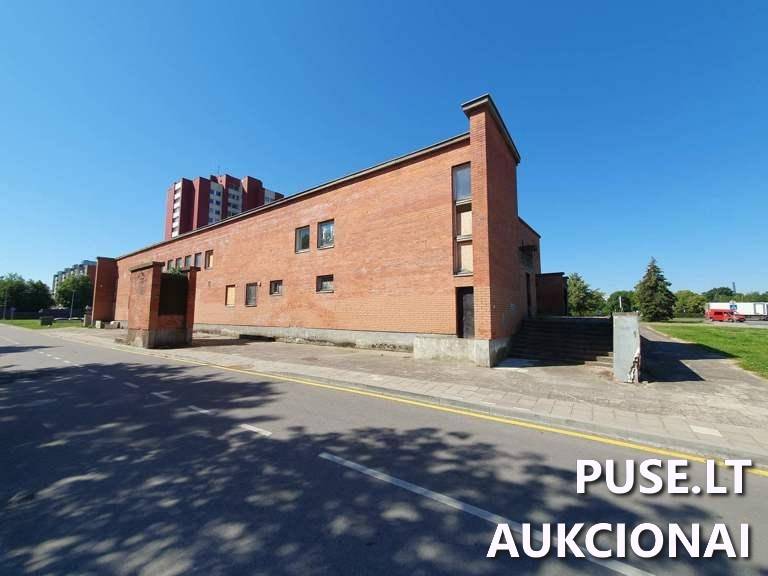 Kino teatras su kino klubu su baru ir su lošimų automatų salonu Pastatai Taikos pr. 105, 94202 Klaipėda, Klaipėdos m. sav. 9