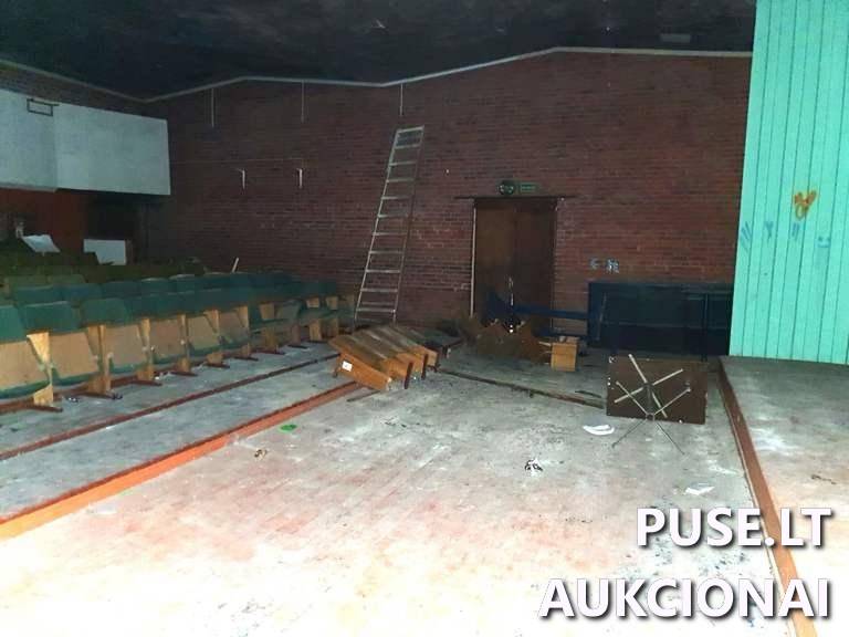 Kino teatras su kino klubu su baru ir su lošimų automatų salonu Pastatai Taikos pr. 105, 94202 Klaipėda, Klaipėdos m. sav. 13