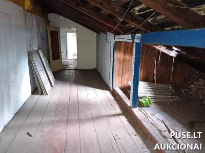 3/40 dalis neįrengtos palėpės Kaune, Nemuno g. 8, pradinė kaina 1300 EUR