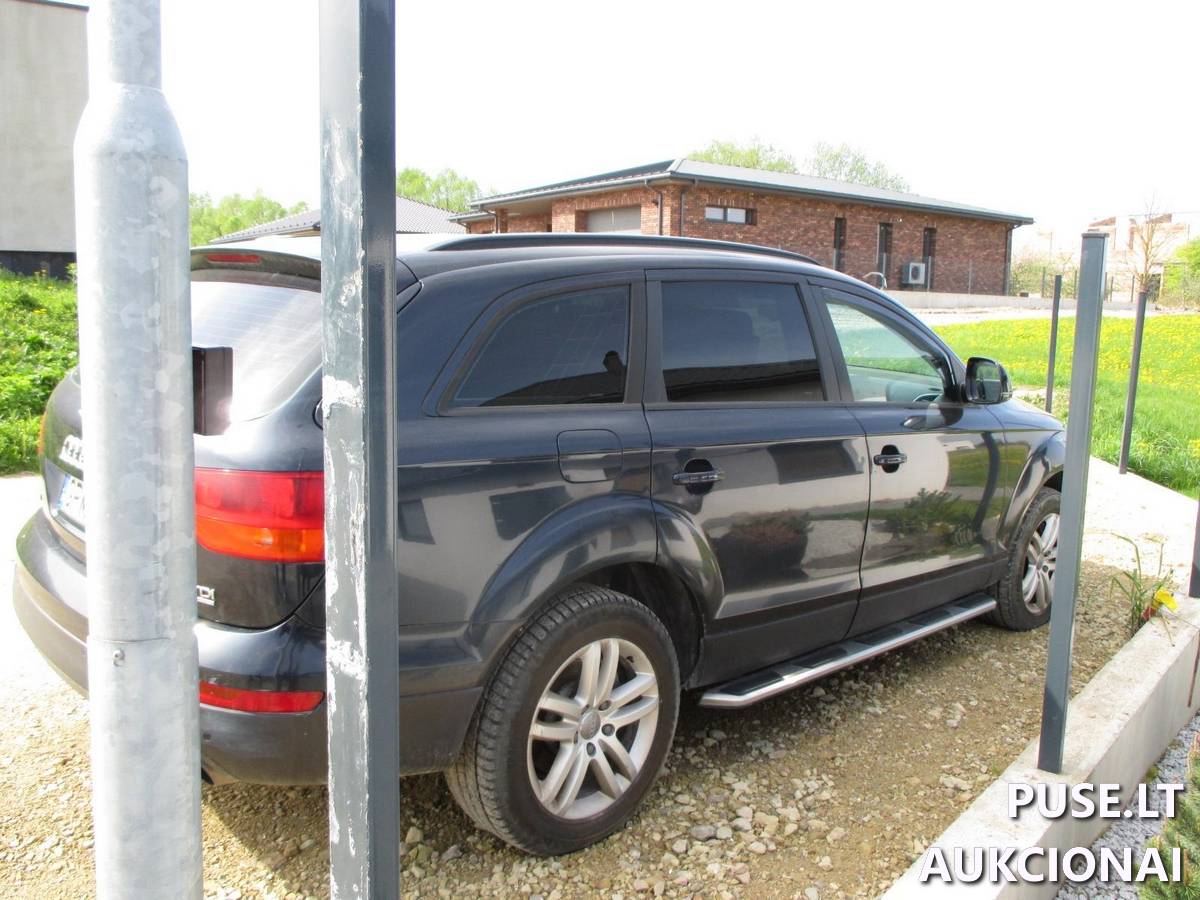 AUDI Q7 Keleivinis automobilis 9