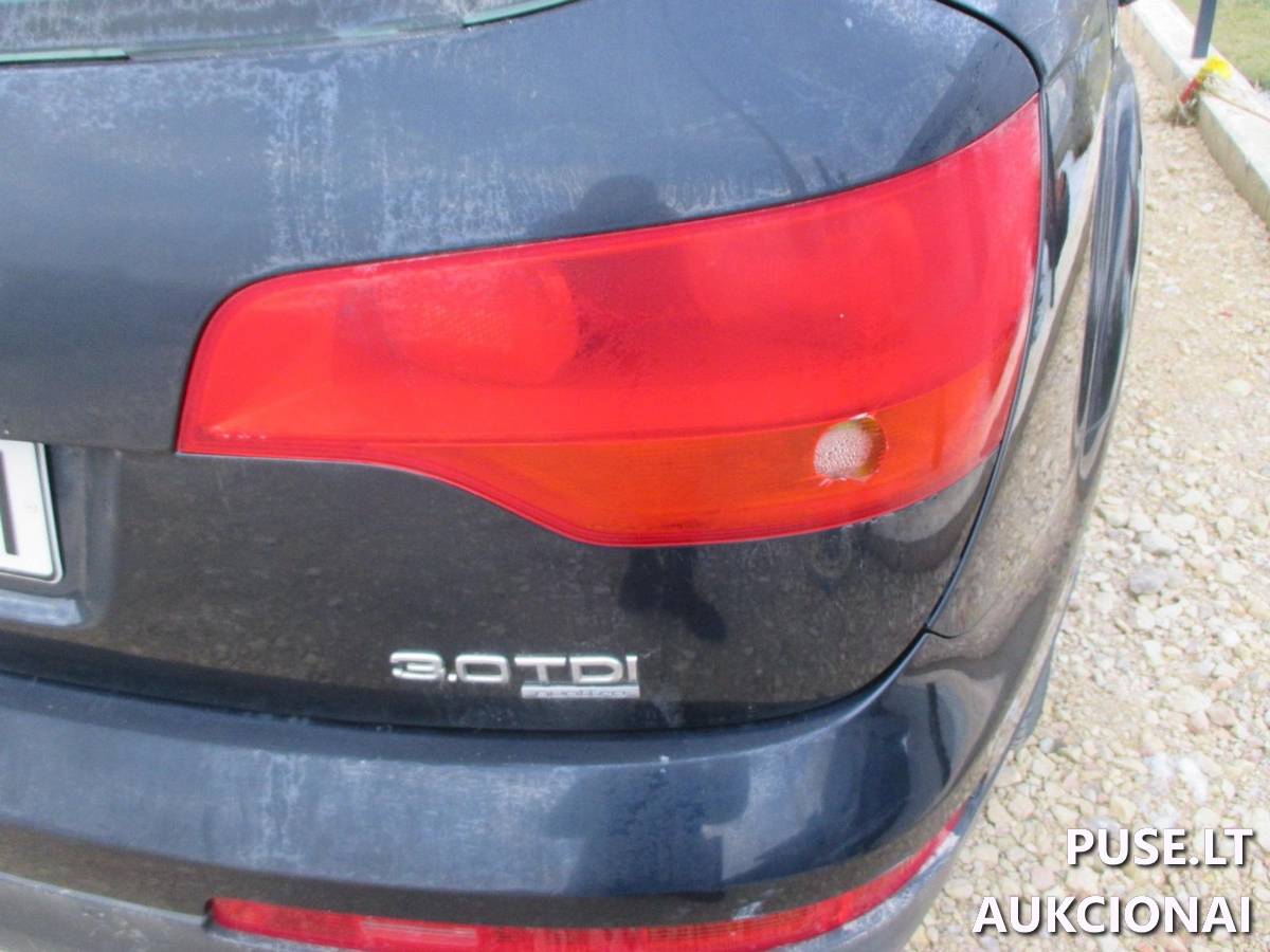 AUDI Q7 Keleivinis automobilis 12