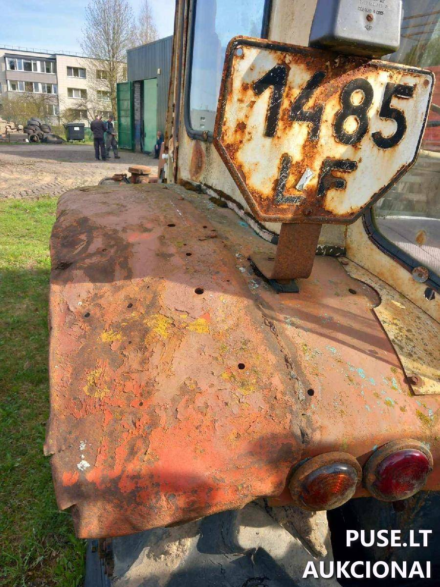 ekskavatorius (savaeigis vienkaušis krautuvas JUMZ) Traktoriai, savaeigės mašinos, priekabos, puspriekabės 3
