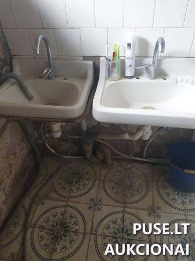 Parduodama 71/100 dalis buto Liepkalnio g. 22, Vilniuje, pradinė kaina 121300 EUR