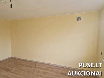 Kambarys Vilniaus Senamiestyje Pelesos g. 5, pradinė kaina 29100 EUR