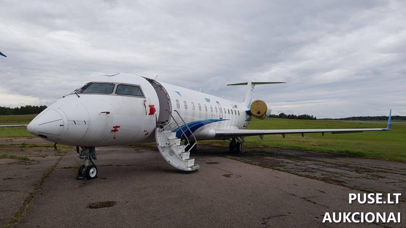 Orlaivis Bombardier CRJ 200 Orlaiviai 2