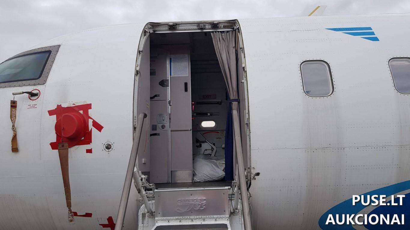 Orlaivis Bombardier CRJ 200 Orlaiviai 26
