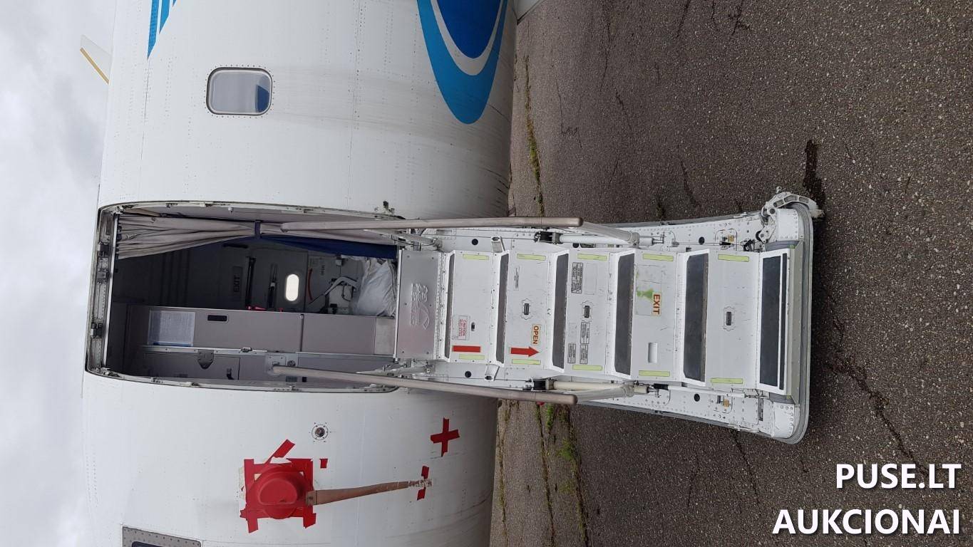 Orlaivis Bombardier CRJ 200 Orlaiviai 27