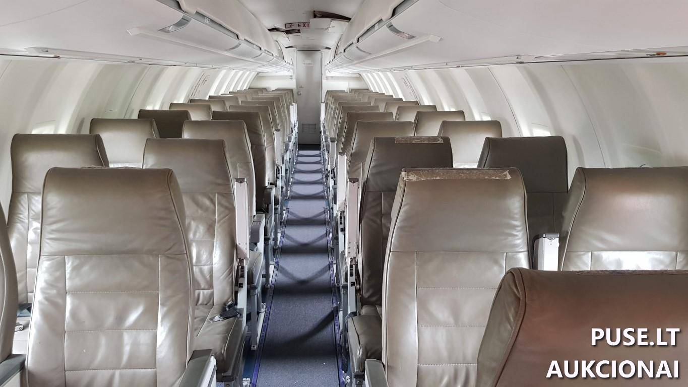 Orlaivis Bombardier CRJ 200 Orlaiviai 28