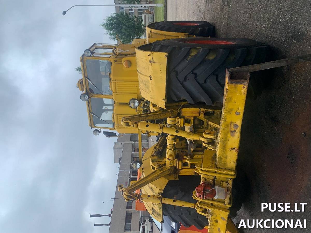 Ratinis traktorius K-700A Traktoriai, savaeigės mašinos, priekabos, puspriekabės 2