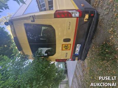 Parduodamas keleivinis automobilis IVECO DAILY Klaipėdoje 7500 EUR pradinė kaina