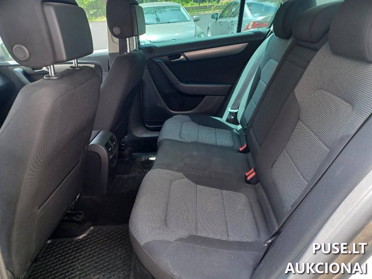 VW Passat Lengvasis automobilis 3
