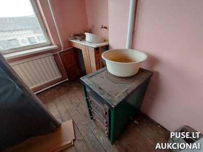2 kambarių butas Šiaulių r. sav., Bazilionų miestelyje, Topolių g. 6B-2, pradinė kaina 7990 EUR