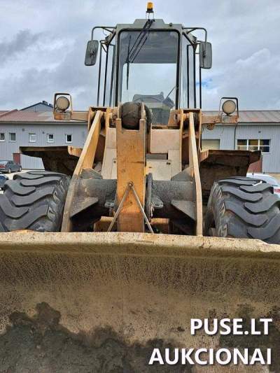 Frontalinis krautuvas Amkodor 28A 2004m aukcionas su 3000 EUR pradine kaina