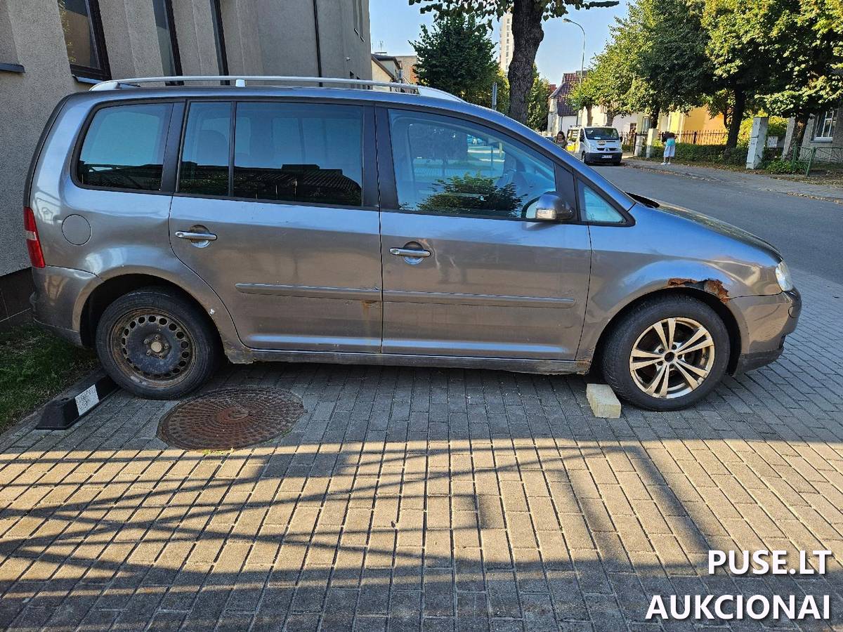 Lengvasis automobilis VW Touran Lengvasis automobilis 1