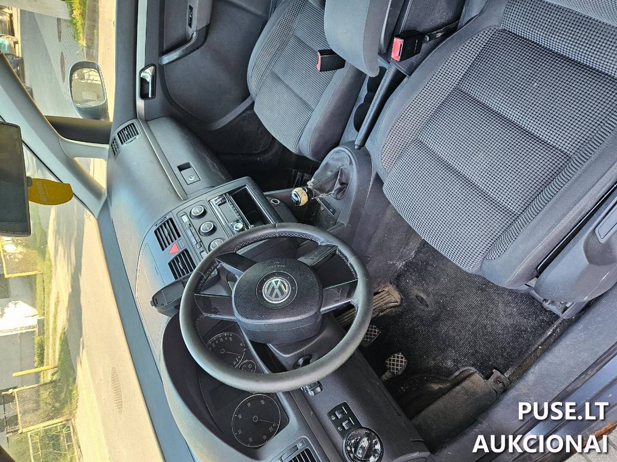 Lengvasis automobilis VW Touran Lengvasis automobilis 4