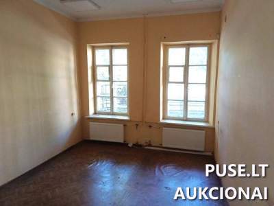 Didelės administracinės patalpos Kaune, I. Kanto g. 6 su 0.0241 ha žemės dalimi - 335000 EUR