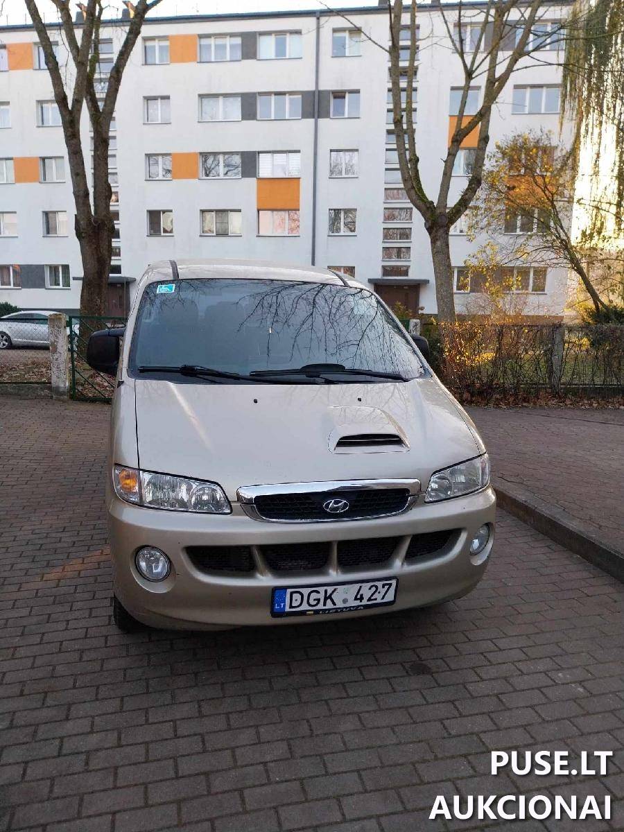 Automobilis Hyundai-H1 Lengvasis automobilis 2