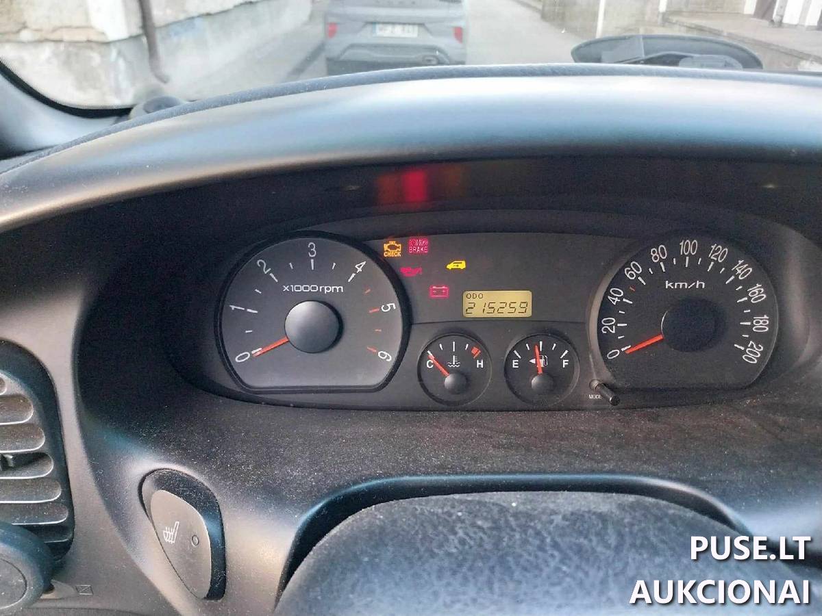 Automobilis Hyundai-H1 Lengvasis automobilis 6