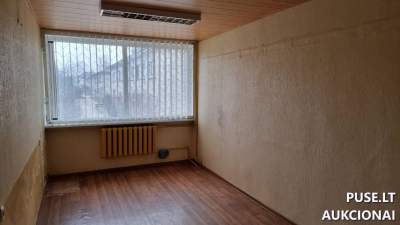 Parduodamos 16.96 kv.m negyvenamosios kasos patalpos Utenoje 9842 EUR pradinė kaina