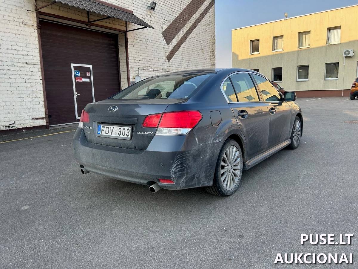 Automobilis Subaru legacy Lengvasis automobilis 3