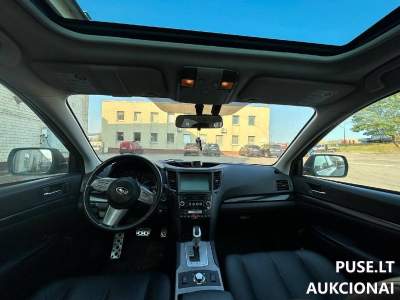 Naudotas visureigis Subaru Legacy 2010 m. aukcione Vilniuje nuo 3500 EUR
