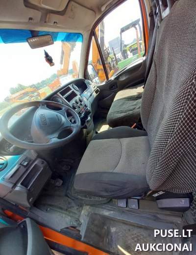 Krovininis automobilis IVECO 35C13 aukcione nuo 900 EUR - skelbimas Kaune