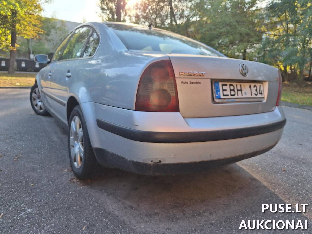 VW PASSAT Lengvasis automobilis 1