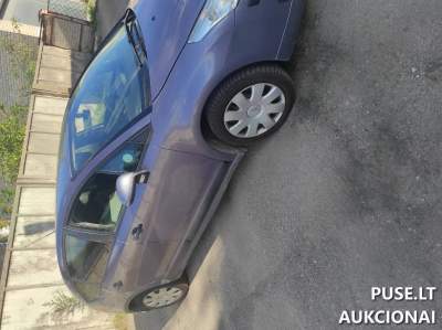 Parduodamas lengvasis automobilis Citroen C4 2008 m. su defektais Šiauliuose, pradinė kaina 750 EUR
